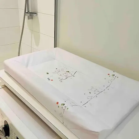 Familial, Lumineux Avec Parking & Terrasse Апартаменты Остенде