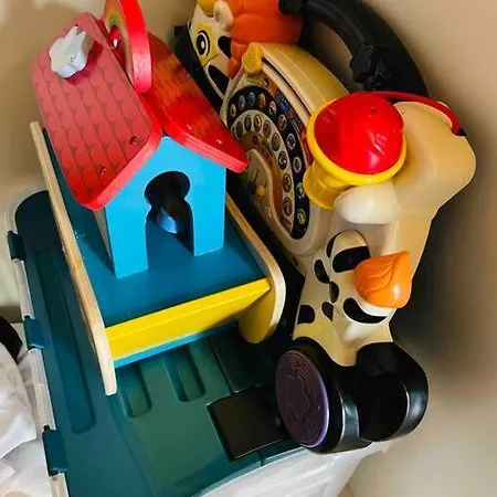 Familial, Lumineux Avec Parking & Terrasse Appartement