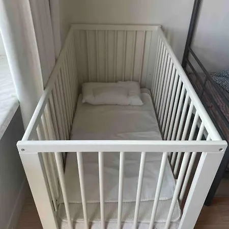 Апартаменты Familial, Lumineux Avec Parking & Terrasse *