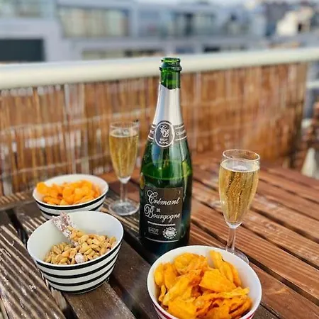 Апартаменти Familial, Lumineux Avec Parking & Terrasse Остенде