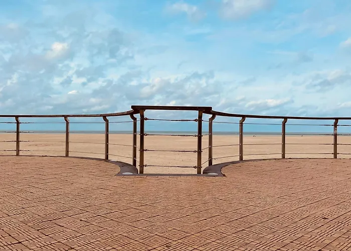 Familial, Lumineux Avec Parking & Terrasse Appartement Ostende