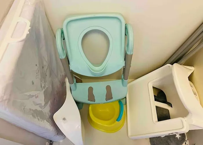 Familial, Lumineux Avec Parking & Terrasse *