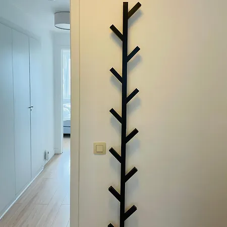 Familial, Lumineux Avec Parking & Terrasse *