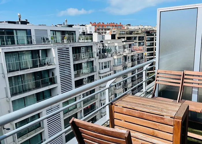 Appartement Familial, Lumineux Avec Parking & Terrasse