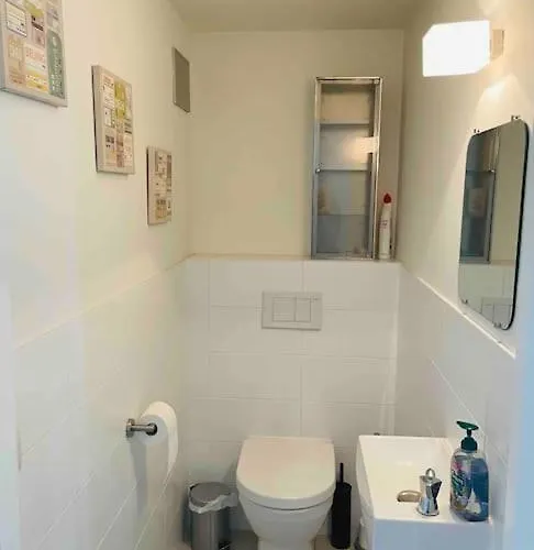 Familial, Lumineux Avec Parking & Terrasse Appartement *